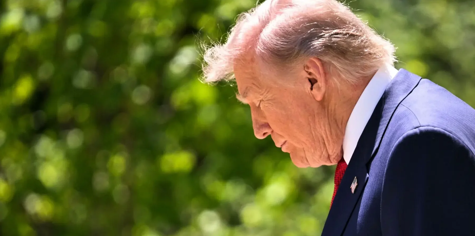 US Iran Ceasefire: Trump admits ceasefire on life support as Iran maintains firm stance