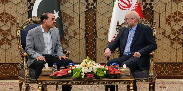 Qalibaf Asim Munir Meeting: Iranian Parliament Speaker holds key talks with Pakistan Army Chief in Tehran