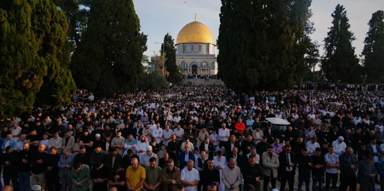 ایک لاکھ چالیس ہزار فلسطینیوں نے مسجد اقصیٰ میں عید الاضحیٰ کی نماز ادا کی