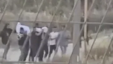 اسرائیلی فورسز نے غمزدہ جنین فیملی کو بیٹے کی قبر کھودنے پر مجبور کر دیا