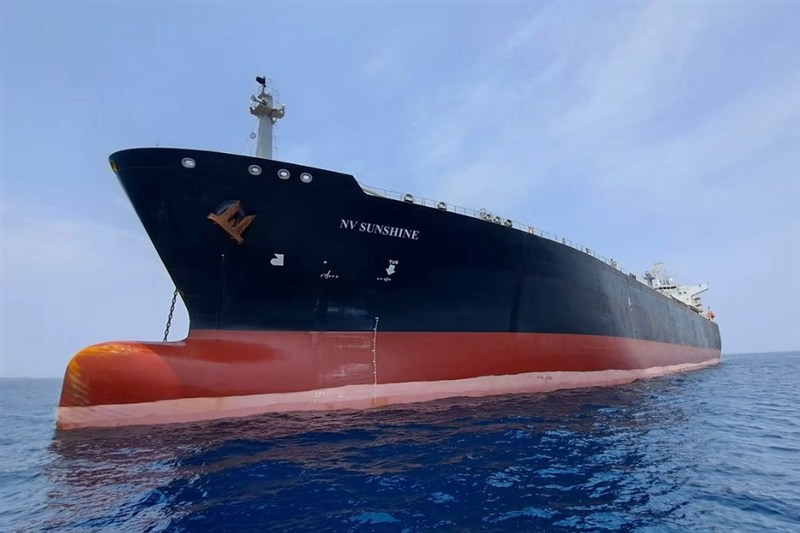 Strait of Hormuz: IRGC Hits LPG Carrier on "Illegal Route"